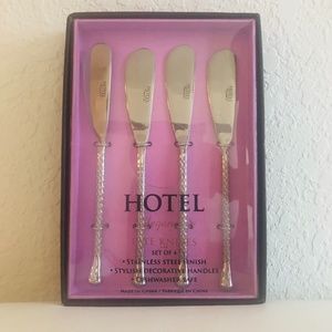 HOTEL ELEGANCE Set of 4 Stainless Knives